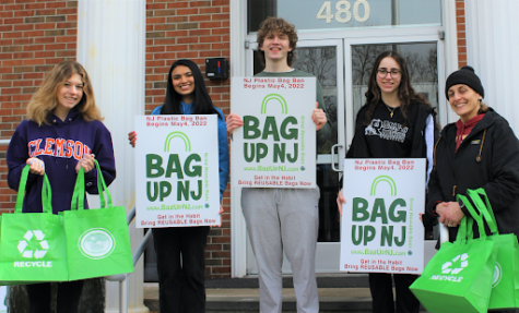 Students spreading the message for Bag Up NJ. 
