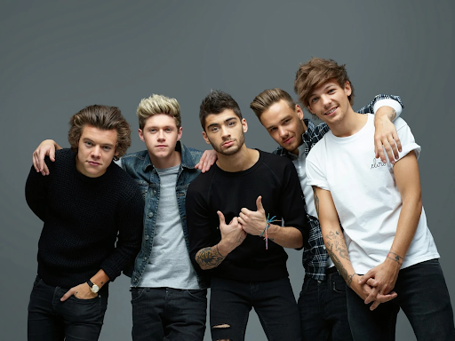 One Direction (from left to right): Harry Styles, Niall Horan, Zayn Malik, Liam Payne, and Louis Tomlinson (Wiki)
