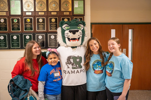 Roberto Clemente and Ramapo Students spreading Holiday Cheer (Photos taken by Dylan Seide)
