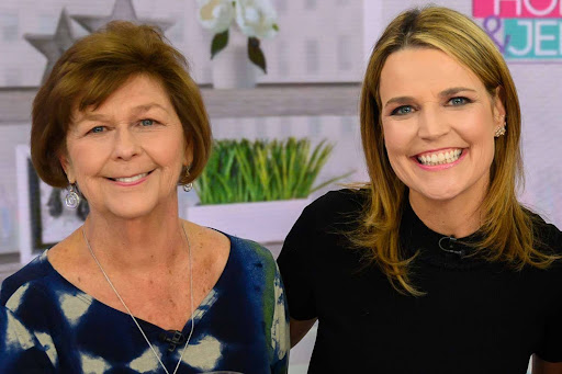 Photo of Savannah Guthrie (right) and her mother, Nancy (left) (People)