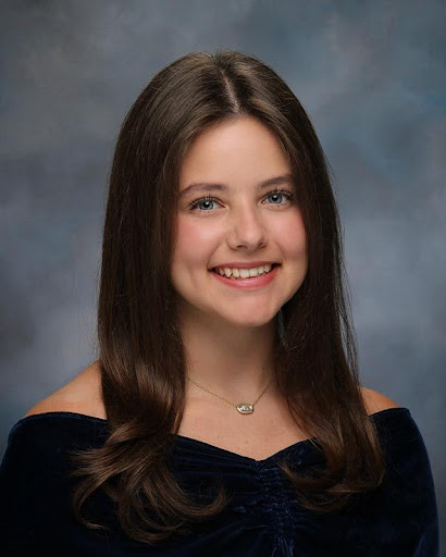 Emma Ufakacar Senior Portrait